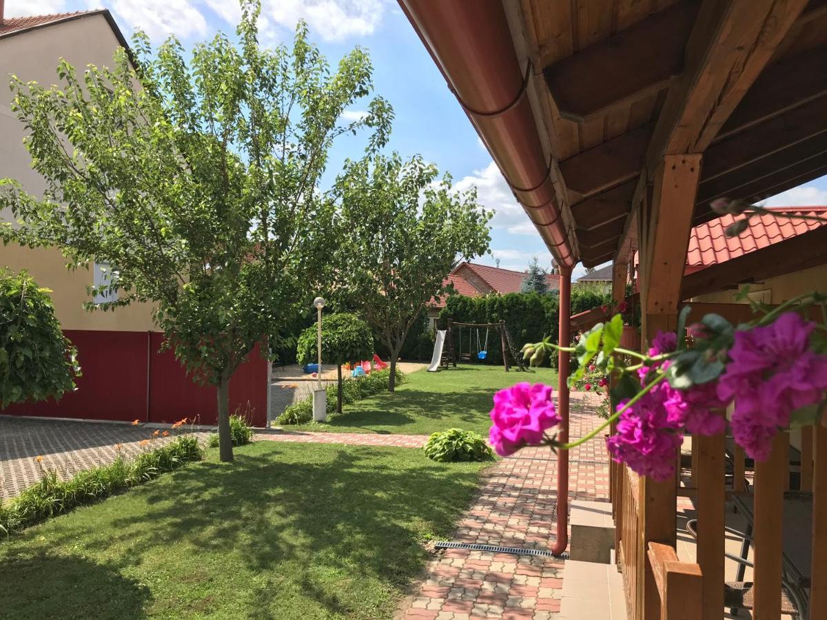 Zam-Zem Holiday Apartman Hajdúszoboszló Esterno foto