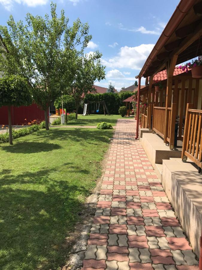 Zam-Zem Holiday Apartman Hajdúszoboszló Esterno foto