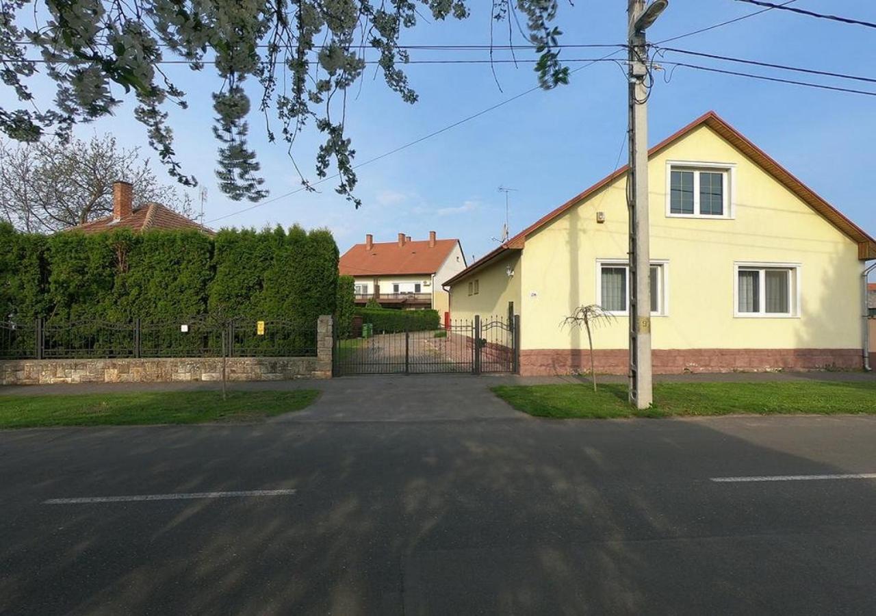 Zam-Zem Holiday Apartman Hajdúszoboszló Esterno foto